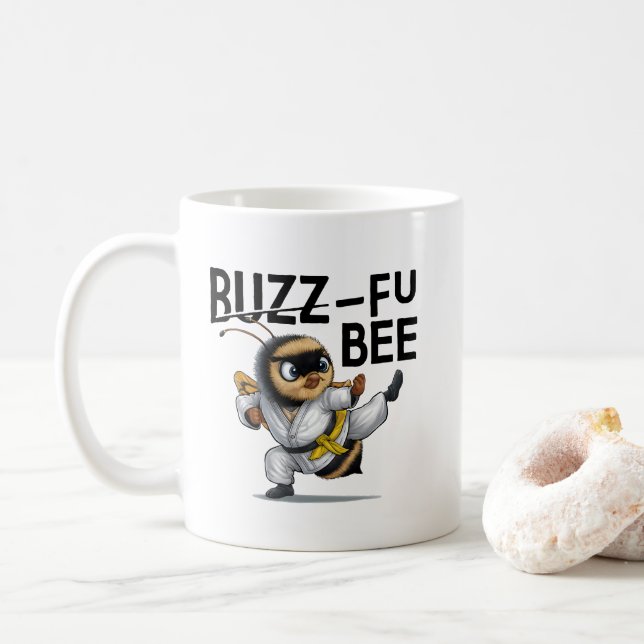Funny Buzz-Fu Bee Martial Arts Kaffemugg (Med munk)