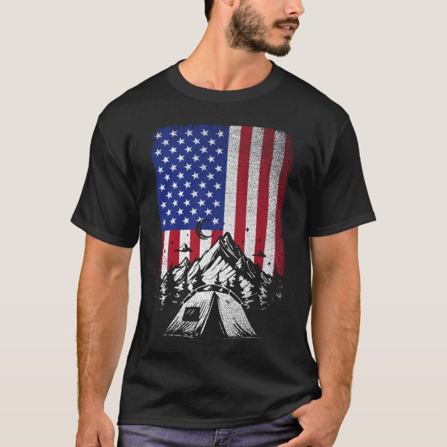 Funny Camping Hiking Älskare American Flagga T Shirt (Framsida)