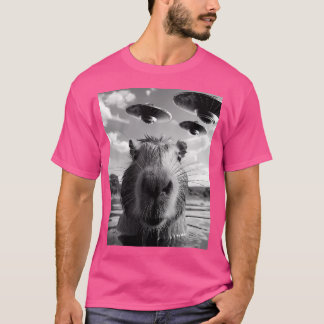Funny Capybara Selfie med Alien Ufos T Shirt