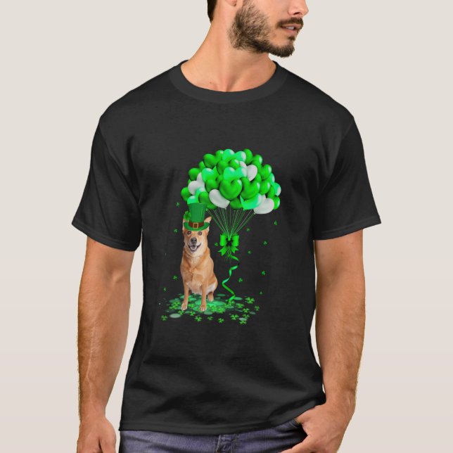 Funny Carolina Dingo Hundälskares St Patrick s Day T Shirt (Framsida)