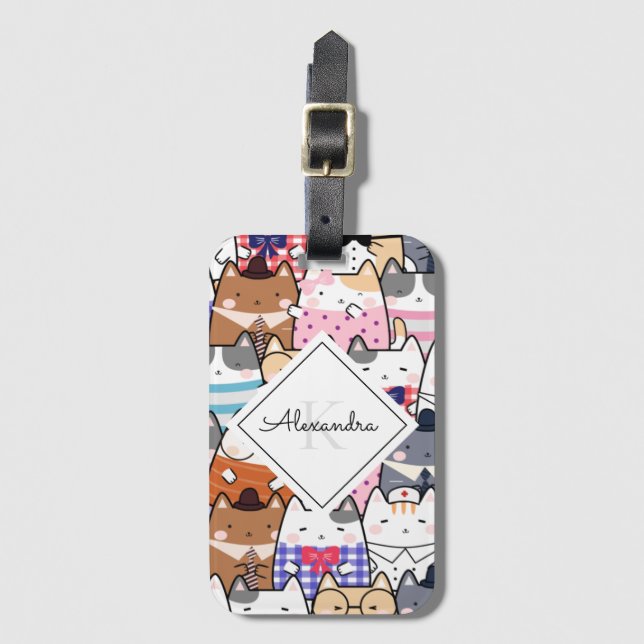 Funny Cartoonish Cats Kitten Mönster Monogram Kids Bagagebricka (Framsida vertikal)