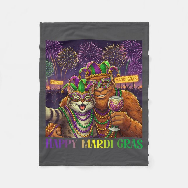 Funny Cat Bigfoot Selfie Mardi Gras Carnival Party Fleecefilt (Framsidan)
