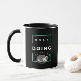 FUNNY CAT BUSY GÖR INGENTING MUGG
