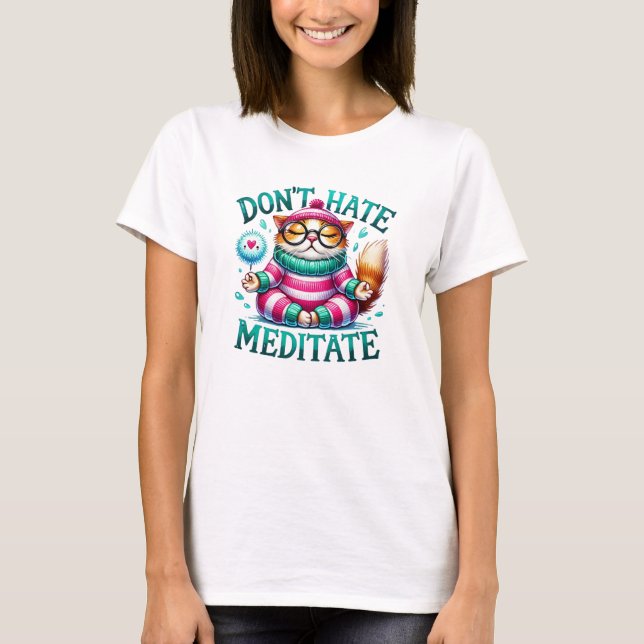 Funny Cat Doing Yoga Pose T Shirt (Framsida)