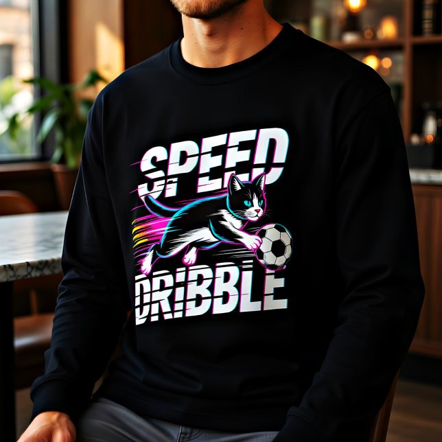 Funny Cat Playing Soccer - Gift for Kids & Teens T Shirt (Skapare uppladdad)