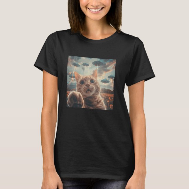 Funny Cat Selfie med UFO:s kattmeme T Shirt (Framsida)