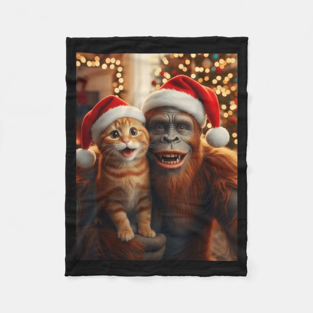 Funny Cat Selfie With Bigfoot Christmas Sasquatch  Fleecefilt (Framsidan)