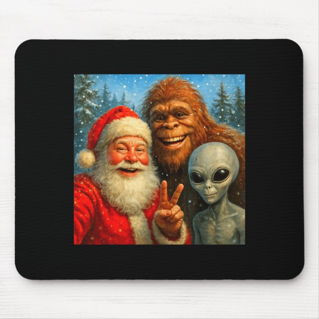 Funny Cat Selfie With Santa Claus &amp; Bigfoot Me Musmatta (Framsidan)