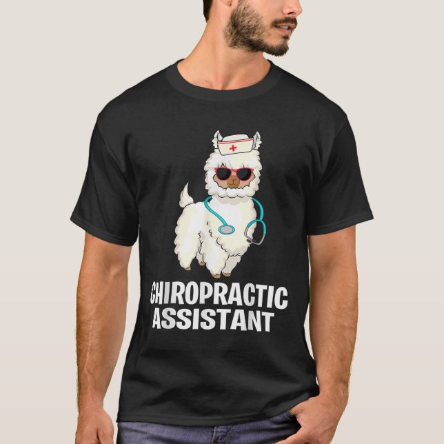 Funny Chiropraktic Care Istant Llama Chiropractor T Shirt (Framsida)