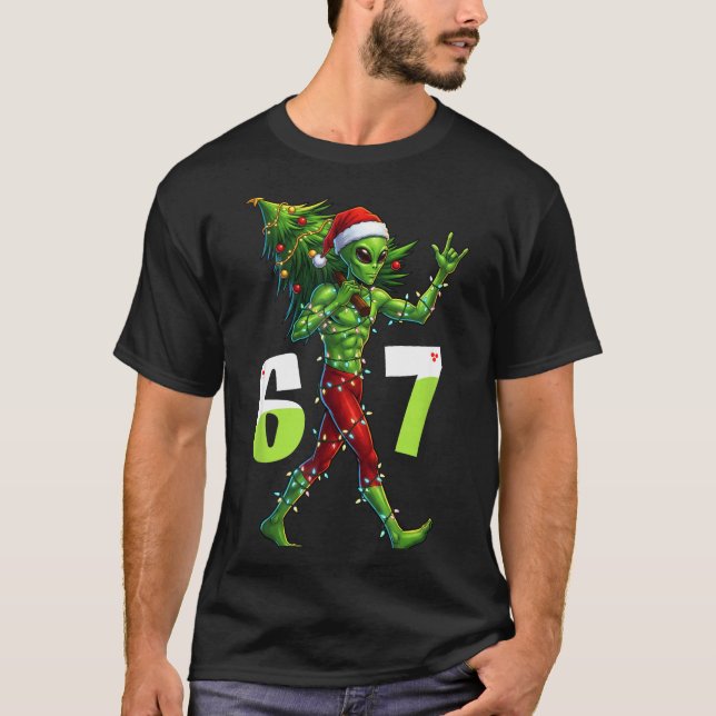 Funny Christmas Alien Six Seven Meme 67 Santa Hat  T Shirt (Framsida)