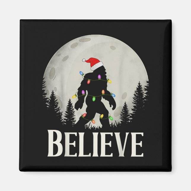Funny Christmas Bigfoot Santa Hat Moon Sasquatch K Magnet (Framsidan)