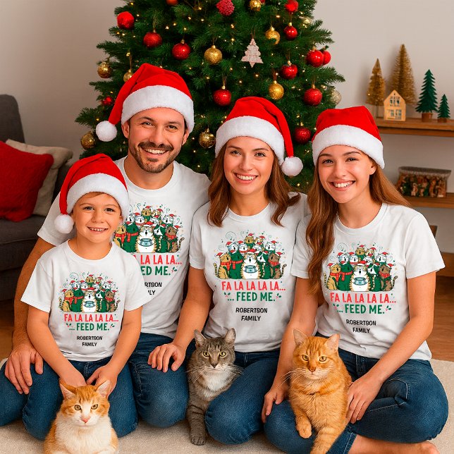Funny Christmas Cats Singing– Feed Me Custom Name T Shirt (Skapare uppladdad)