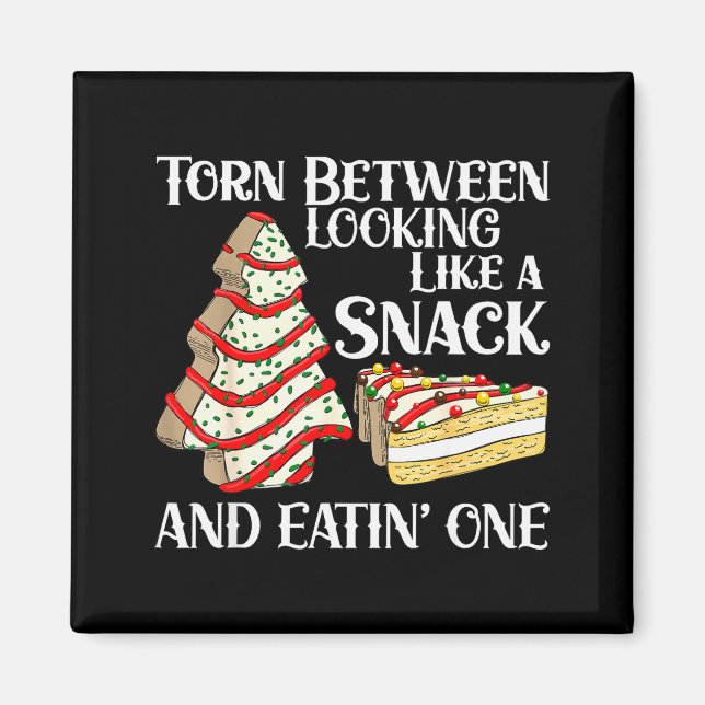Funny Christmas Tree Cake Torn Between Looking Lik Magnet (Framsidan)