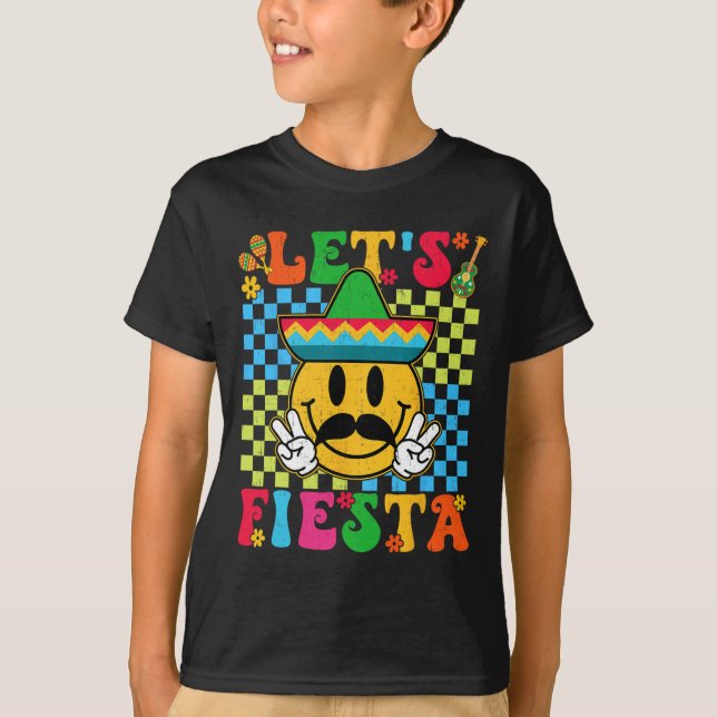 Funny Cinco De Mayo Checkered Låt oss Fiesta Smile T Shirt (Framsida)