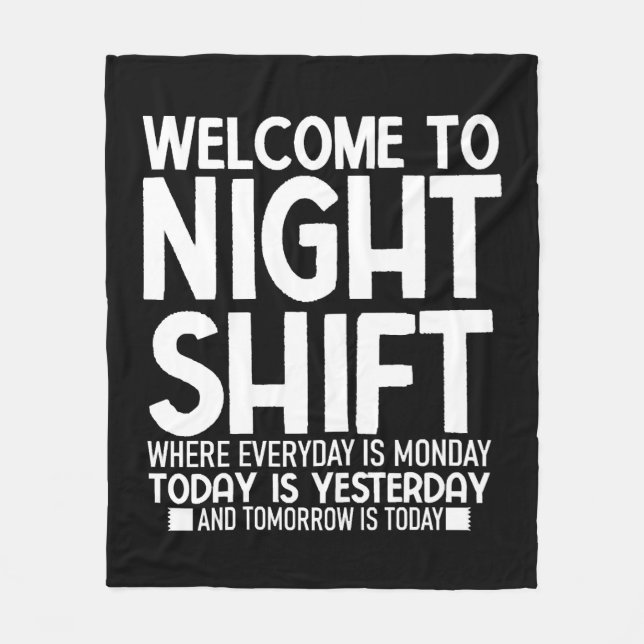 Funny CNA Shirt Funny Night Shift Shirt Fleecefilt (Framsidan)