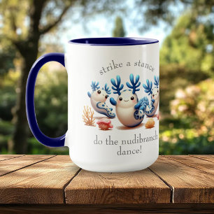 Funny Colorful Dancing Nudibranchs och Corals Mugg