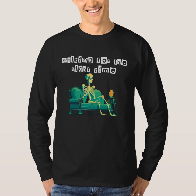 Funny Couch Skeleton T Shirt (Framsida)
