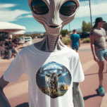 Funny Cow och UFO T Shirt<br><div class="desc">Den här designen kan vara personlig om du väljer Redigera design. Du kan också överföra till andra objekt. Kontakta mig på colorflowcreations@gmail.com eller använda alternativet chatta överst på sidan om du vill ha den här designen på en annan produkt eller behöver hjälp med den här designen. Se mer av mina...</div>