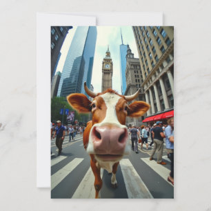 Funny Cow Selfie på en Busy City Street Inbjudningar