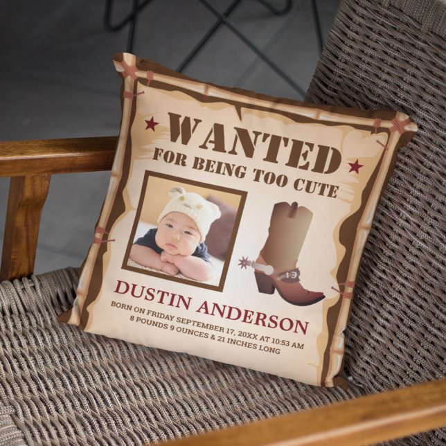 Funny Cowboy Photo Wanted Poster Baby födelsetat Kudde (Skapare uppladdad)