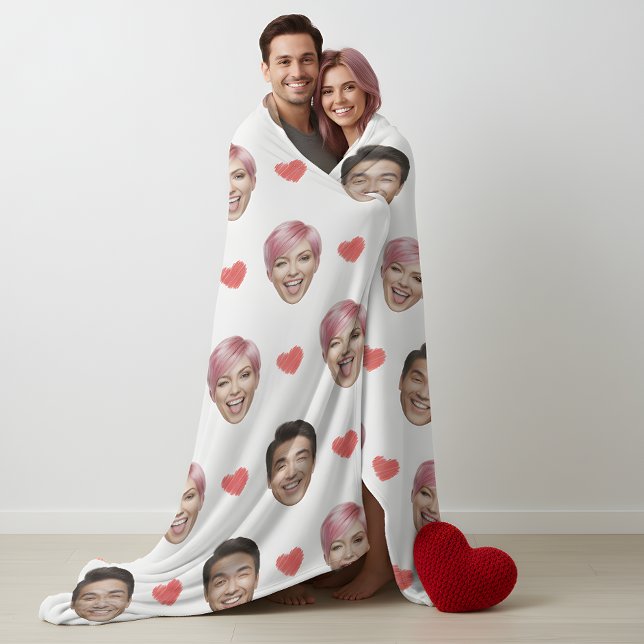 Funny Custom Couple Faces Pattern Red Hearts Fleecefilt (Skapare uppladdad)