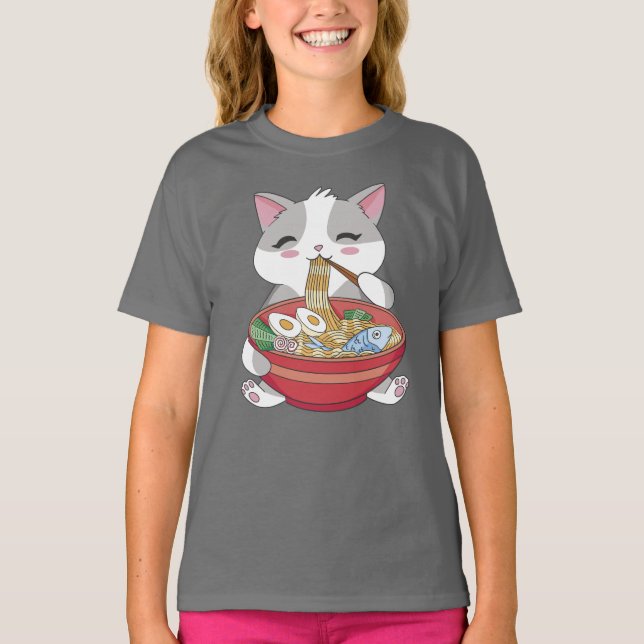 Funny Cute Cat Eating Ramen T Shirt (Framsida)