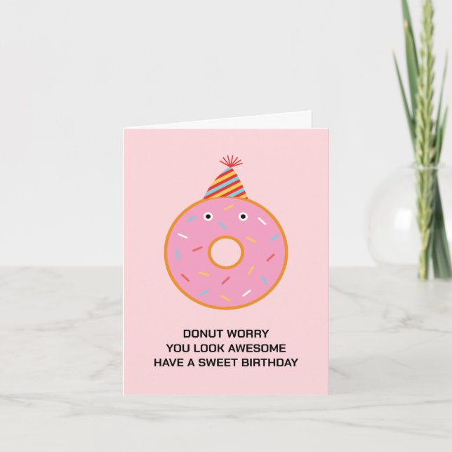 Funny Cute Donut Pun Grattis på födelsedagen Hats Kort (Framsida)