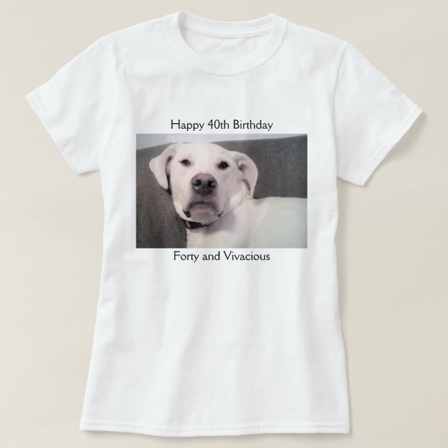 Funny Cute Grumpy White Hund 40:e födelsedagen T Shirt (Design framsida)