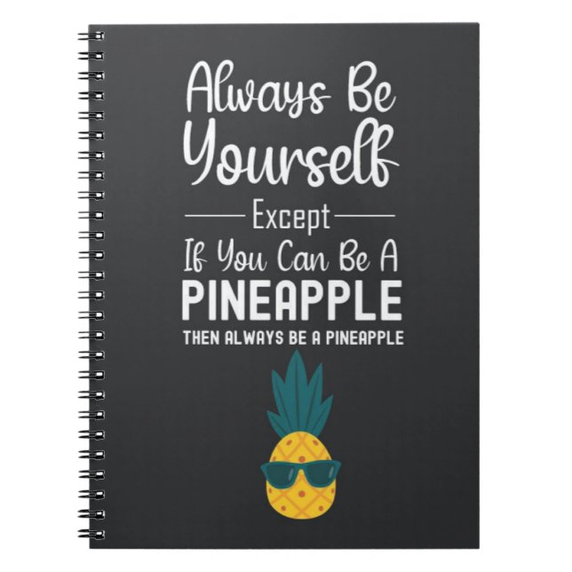 Funny Cute Pineapple Gifts Fruit Humor Humorous Anteckningsbok (Framsidan)