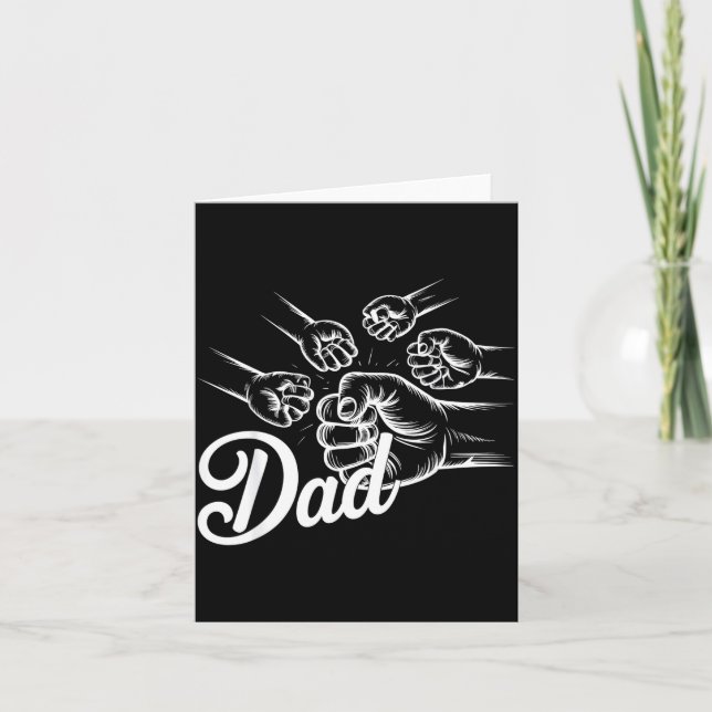 Funny Dad Of Four Toddler Kids Fathers Day Fist Bu Kort (Framsida)