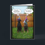 Funny Doberman Birthday Celebration Kort<br><div class="desc">Två söta Dobermans är redo till party.  Du kan anpassa meddelandet inuti om du vill.  Det är också en underbar inbjudan.</div>