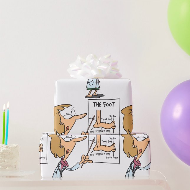 Funny Doctor Teaching Foot Anatomy Presentpapper (Skapare uppladdad)