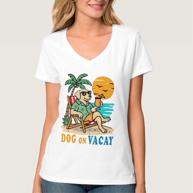 Funny Dog on Vacation T-Shirt | Cute Summer (Framsida)