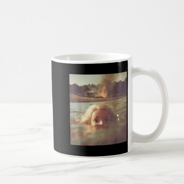 Funny Doll Face Swimming Meme  Kaffemugg (Höger)