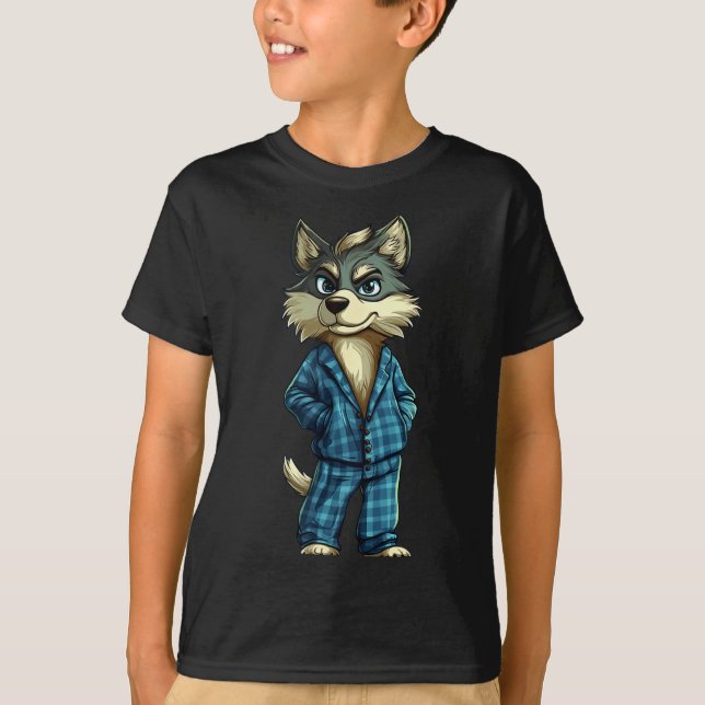 Funny Dreamy Wolf In Pajama Outfit For Sleepy Boys T Shirt (Framsida)