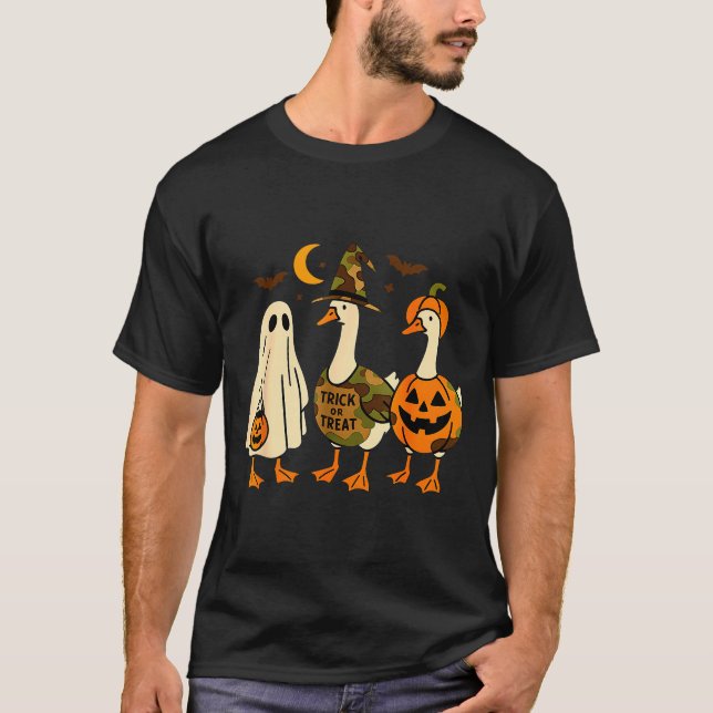 Funny Duck Duck Boo Halloween Costume Duck  T Shirt (Framsida)