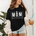 Funny enkel modern skripttypografi i Mamma-läge T Shirt<br><div class="desc">Mamma Mode Funny Simple Modern Script Typography Heart Women's Mode T-Shirt Top har texten "Mamma mode all day each day" i en roligt modern skripttypografi accentuerad med ett sött hjärta. Perfekt som en gåva till mamma för födelsedag,  jul,  Mors dag med mera. Designad av Evco Studio www.zazzle.com/store/evcostudio</div>