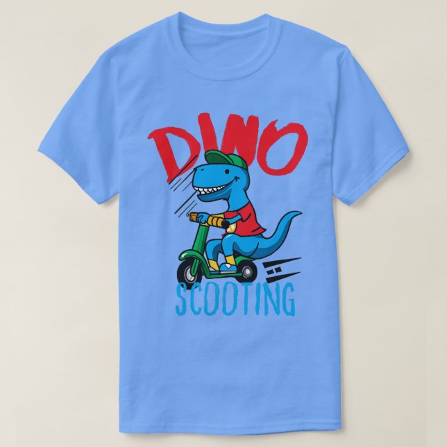 Funny EScooter Dino Driving Scooter 1 T Shirt (Design framsida)