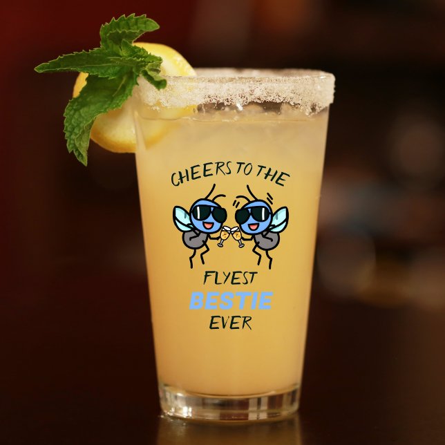 Funny Fly Pun Cheers Best Friend Grattis på födels Glaskopp (Funny Fly Pun Cheers Best Friend Happy Birthday Glass)