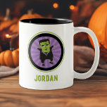 Funny Frankenstein Monster Halloween Två-Tonad Mugg<br><div class="desc">En söt Halloween Frankenstein dekorerar det här mugg och anpassar det med ditt namn. Roligt för Halloween. Designad av Blackberry Boulevard.</div>