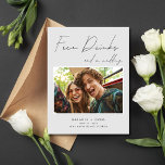 Funny Free Drinks Bröllop Photo Save Date Meddelande Vykort<br><div class="desc">Denna roliga gratis dryck och ett Bröllop-foto Spara vykortet för datum är perfekt för par som tror att skratt är det bästa sättet att sparka av resan i bröllop. Med det här vykortet får du glädjens och stollig innersta väsen, och det innehåller ett vackert budskap som säkert kommer med leenden:...</div>