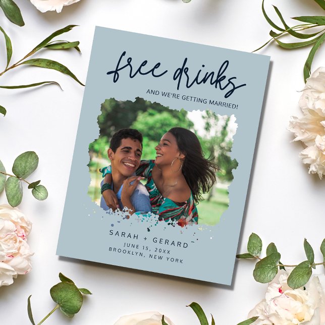 Funny Free Drinks Bröllop spara datum Meddelande Vykort (Funny Free Drinks Wedding Save the Date Postcard)