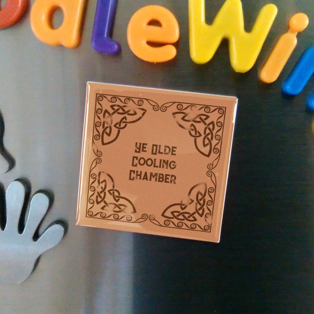Funny Fridge Ye Olde Cooling Chamber Celtic Border Magnet (Skapare uppladdad)