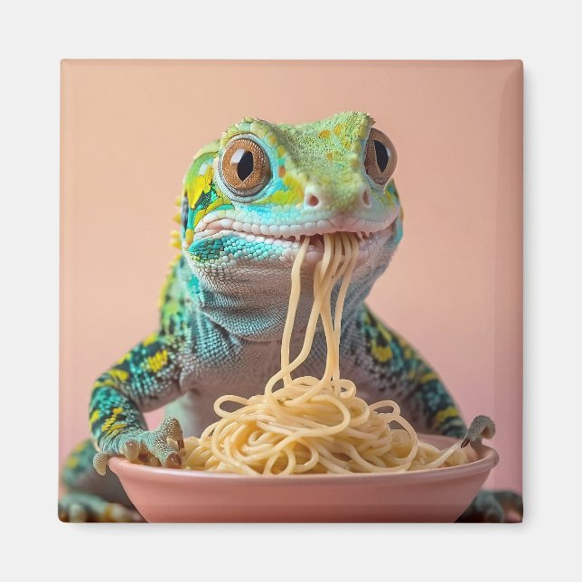 Funny Gecko Eating Spaghetti Magnet (Framsidan)