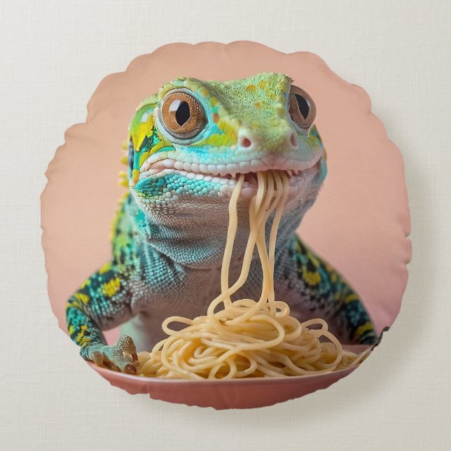 Funny Gecko Eating Spaghetti Rund Kudde (Framsidan)