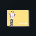 Funny Geek Giraffe Gult Post-it Block<br><div class="desc">Öka anteckningen med vår Personlig Funny Post-it Notes! Ta dig ut med en ljus gult (eller vilken färg du än är finare!) bakgrund, en snabb giraff med glasögon och ditt namn för att se till att dina anteckningar aldrig är borttappad i folkmassan. Perfekt för ge gåva eller för att bara...</div>
