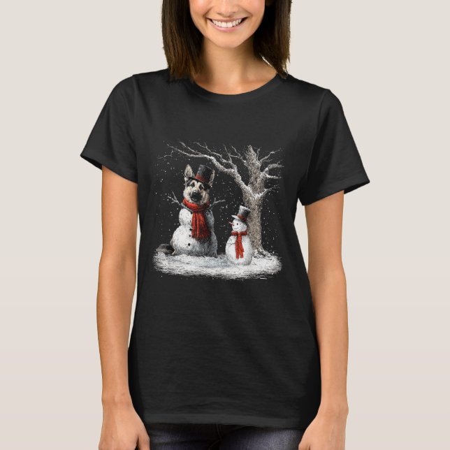 Funny German Shepherd Dog In The Snow Tree Christm T Shirt (Framsida)