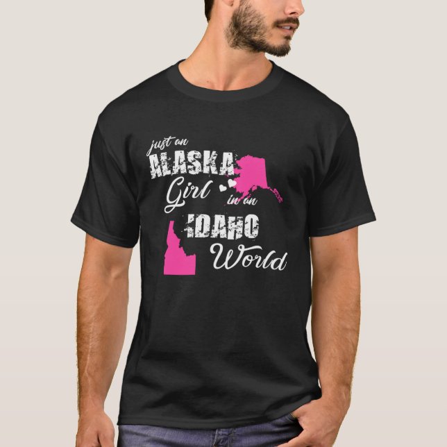 Funny Gifts Alaska Shirts Just an Alaska girl in a T Shirt (Framsida)