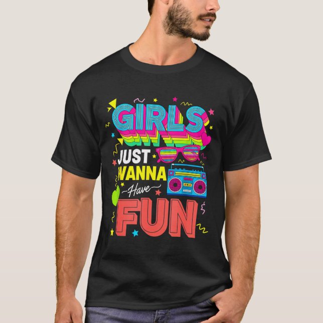 Funny Girls Just W Have Fun Awesome 70's 80's 90's T Shirt (Framsida)
