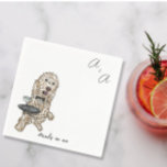 Funny Golden Doodle Cocktail Pappersservett<br><div class="desc">Ta med dig en liten bit av humor till dina möten med "Lustigt Golden Doodle Cocktail Napkins", som har en vacker Golden Doodle som balanserar en serveringsbricka med en drink. Den här leksaken fångar Golden Doodles charm i en servitör roll, kompletterad med en liten cocktail på brickan. Den ljusare designen...</div>
